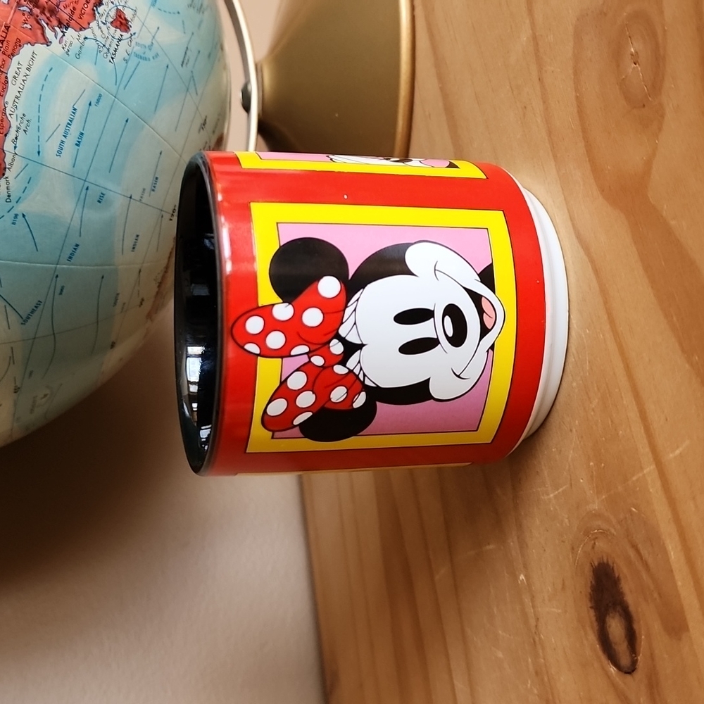 Vintage Disney Minnie Mouse  ceramic coffee mug